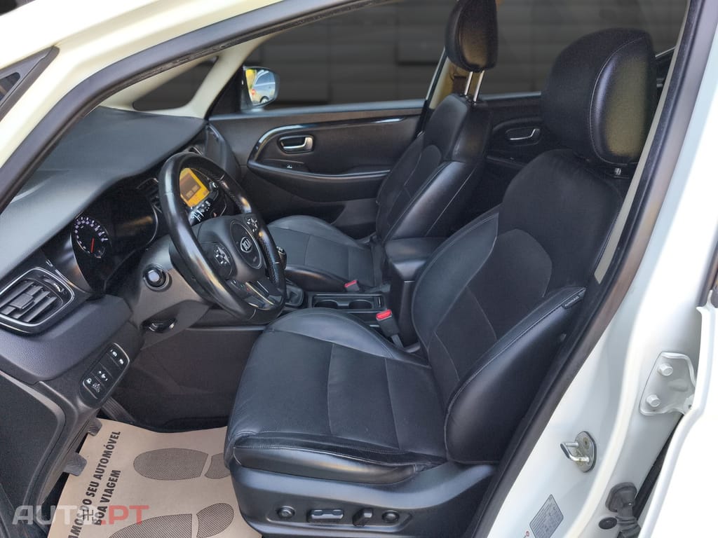 Kia Carens 1.7 CRDi ISG TX