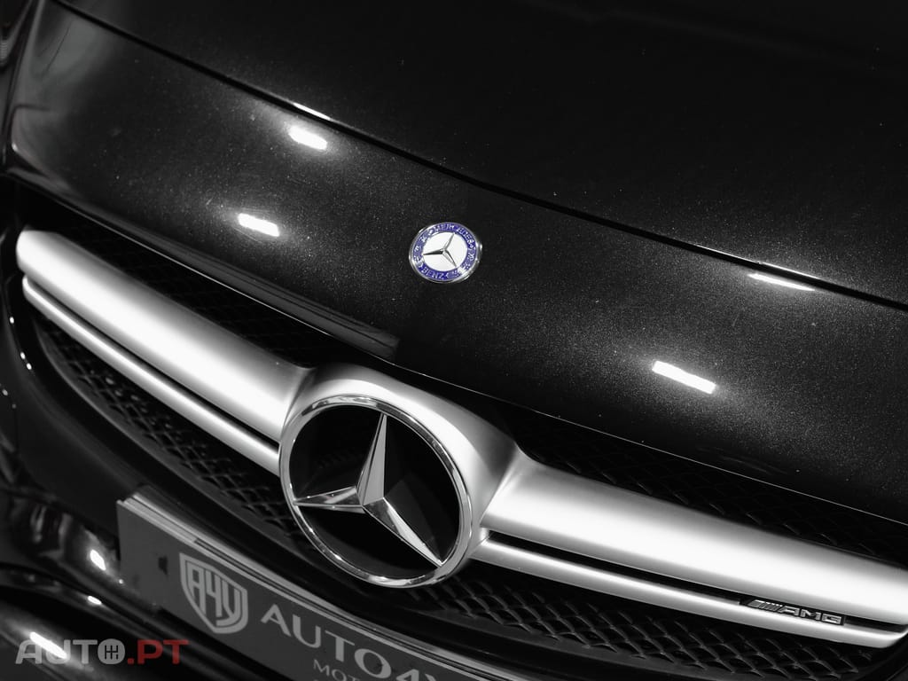 Mercedes-Benz A 45 AMG 4Matic Speedshift 7G-DCT