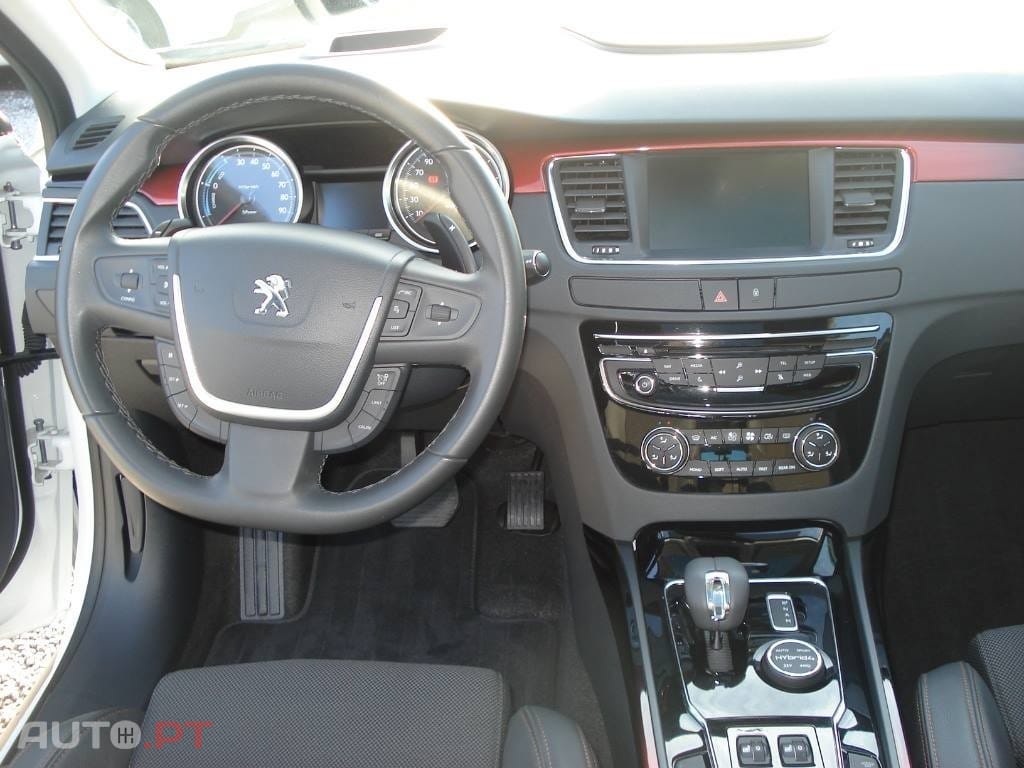 Peugeot 508 RXH 2.0 HDi Hybrid4 2-Tronic