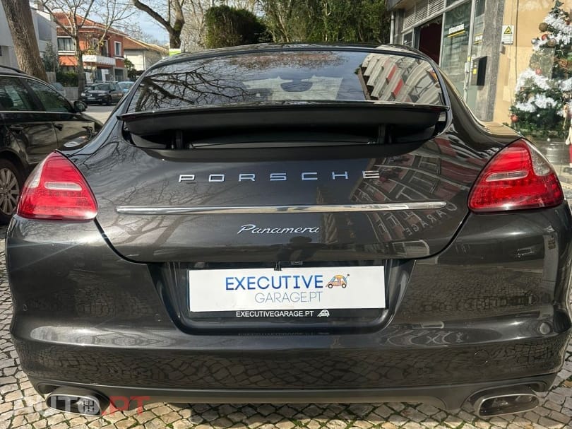 Porsche Panamera Platinum Edition