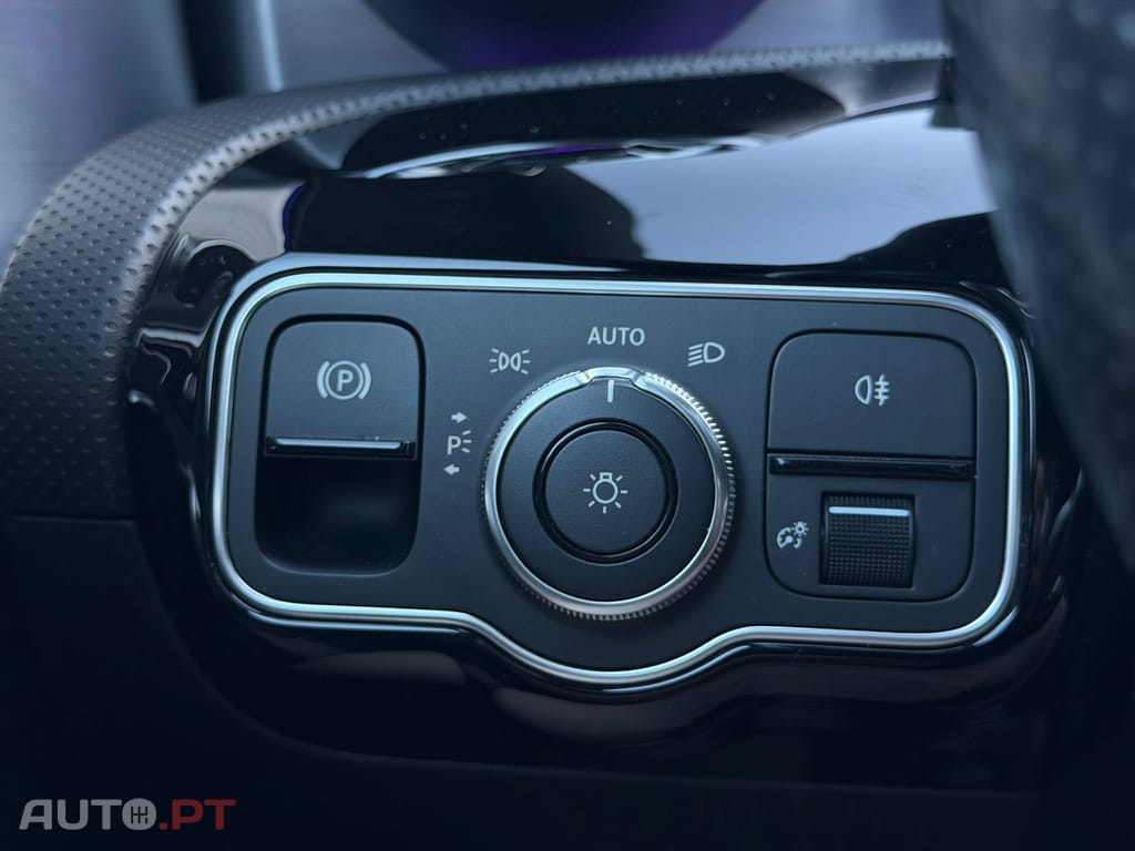 Mercedes-Benz CLA 250 e Shooting Brake AMG Line