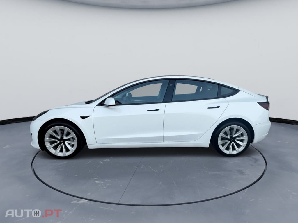 Tesla Model 3 Standard Range Plus RWD