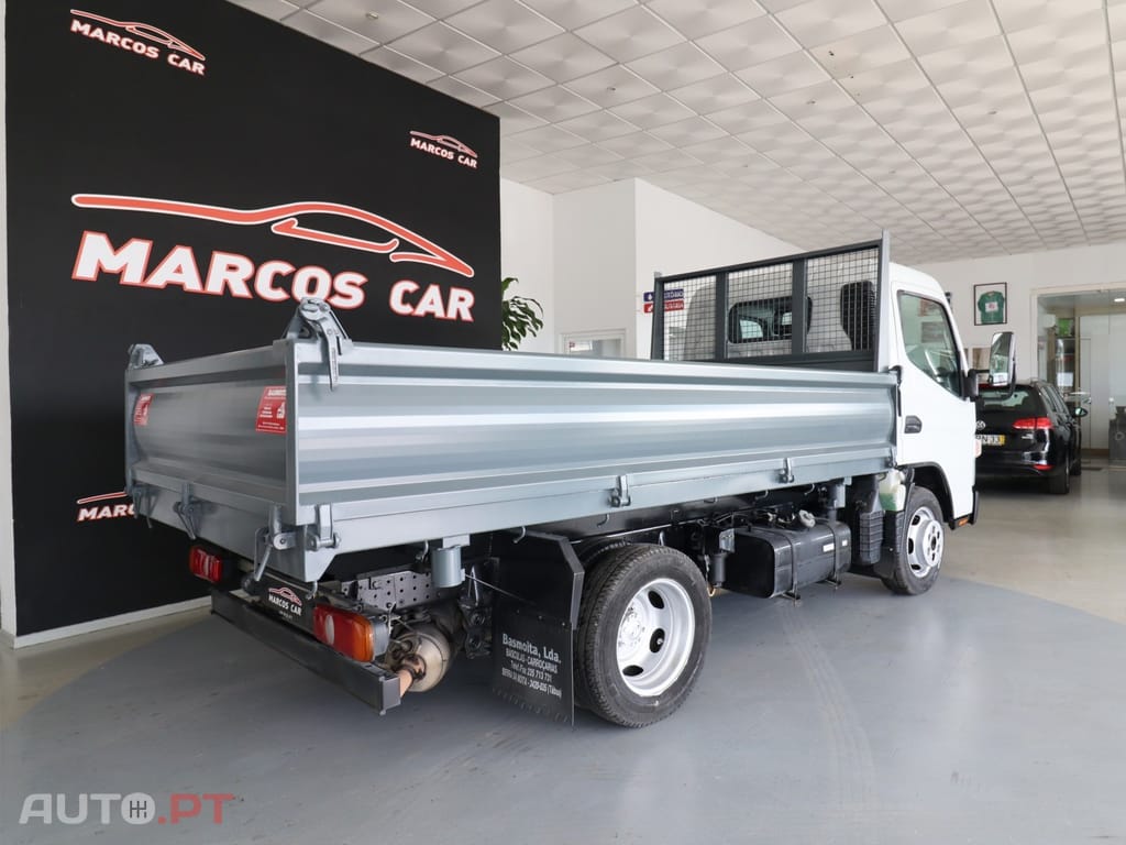 Mitsubishi Canter 3S13 Tri-Basculante