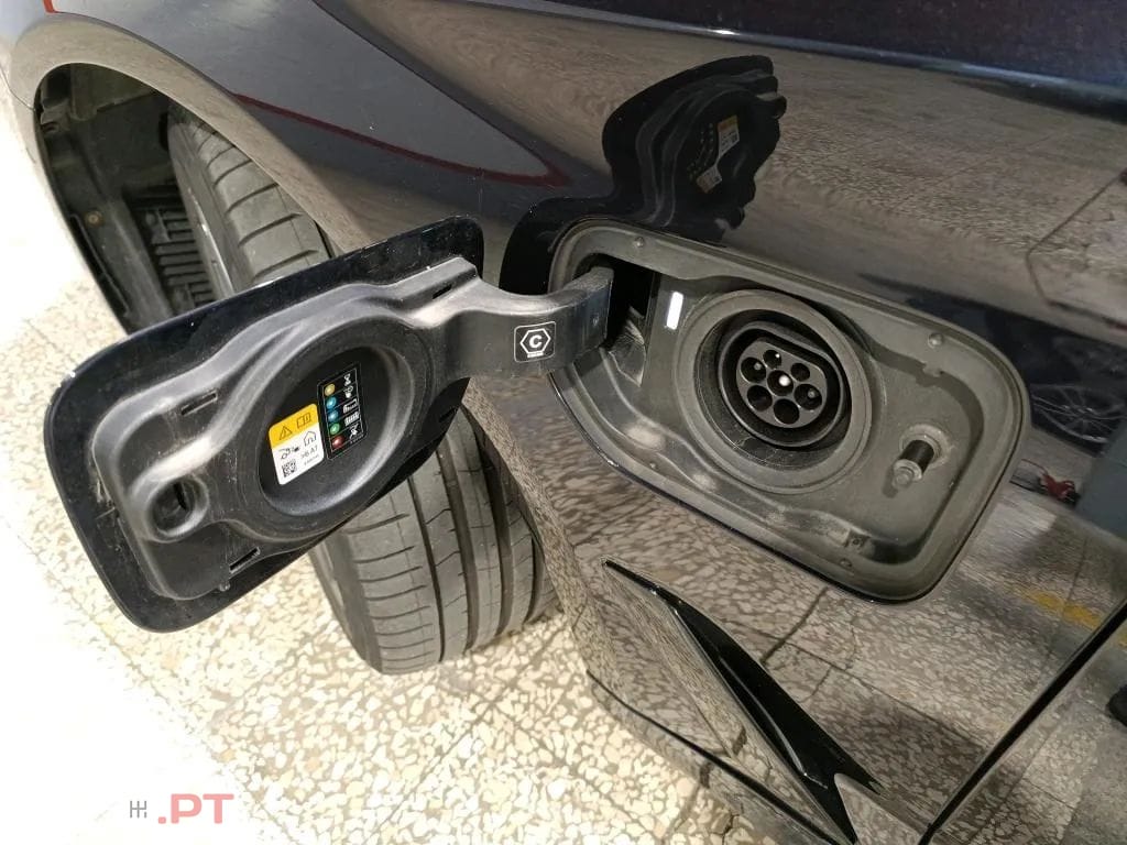 BMW 530 e Pack Desportivo M