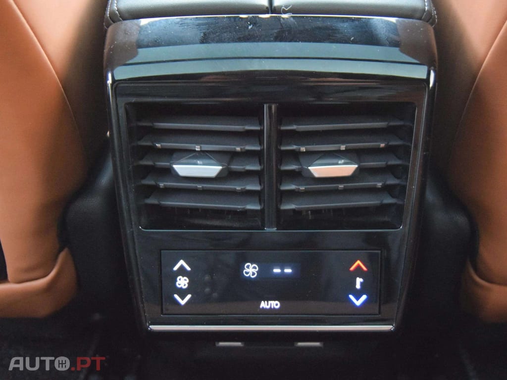 DS DS7 Crossback E-Tense 4X4 Opera EAT8