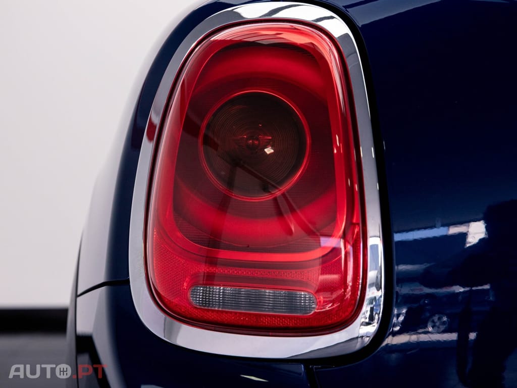 MINI Cooper Cooper D Auto