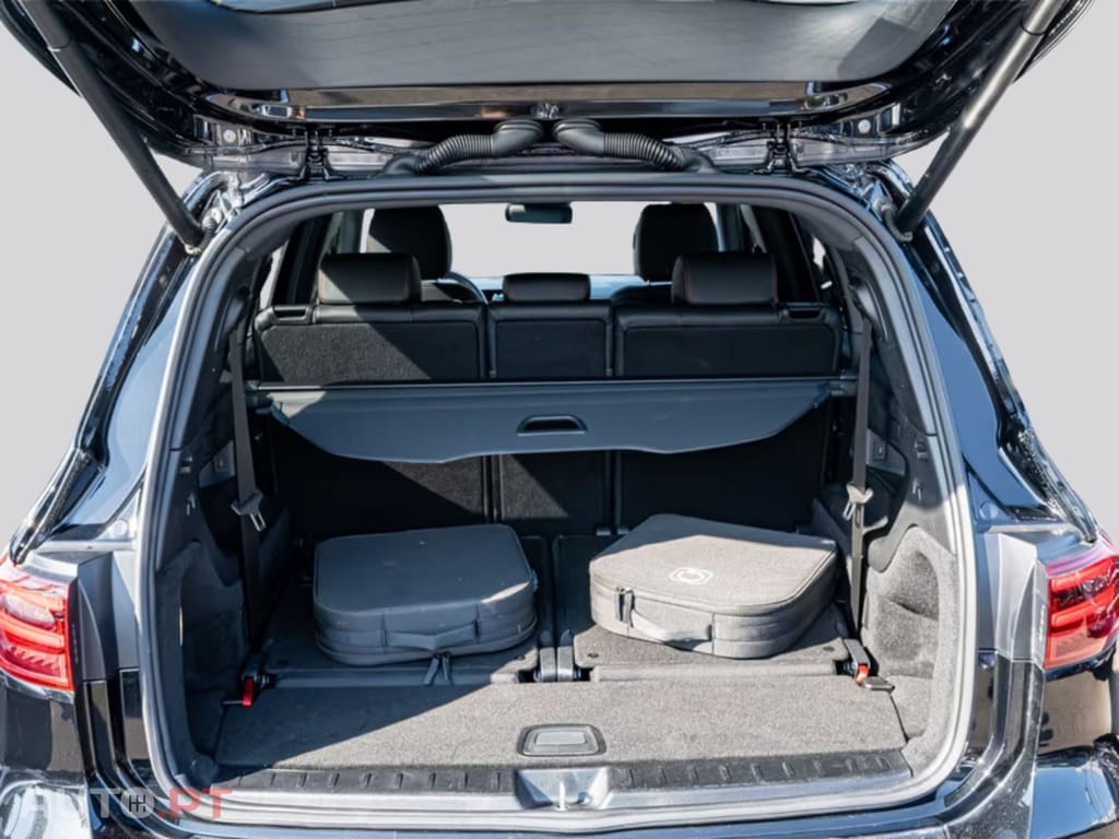 Mercedes-Benz EQB I.V.A DEDUTIVEL 300 4M AMG-Sport 