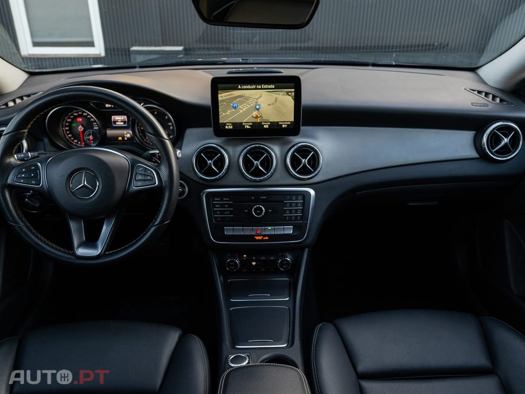 Mercedes-Benz CLA 200 d Shooting Brake Urban Aut. — fotografia 19