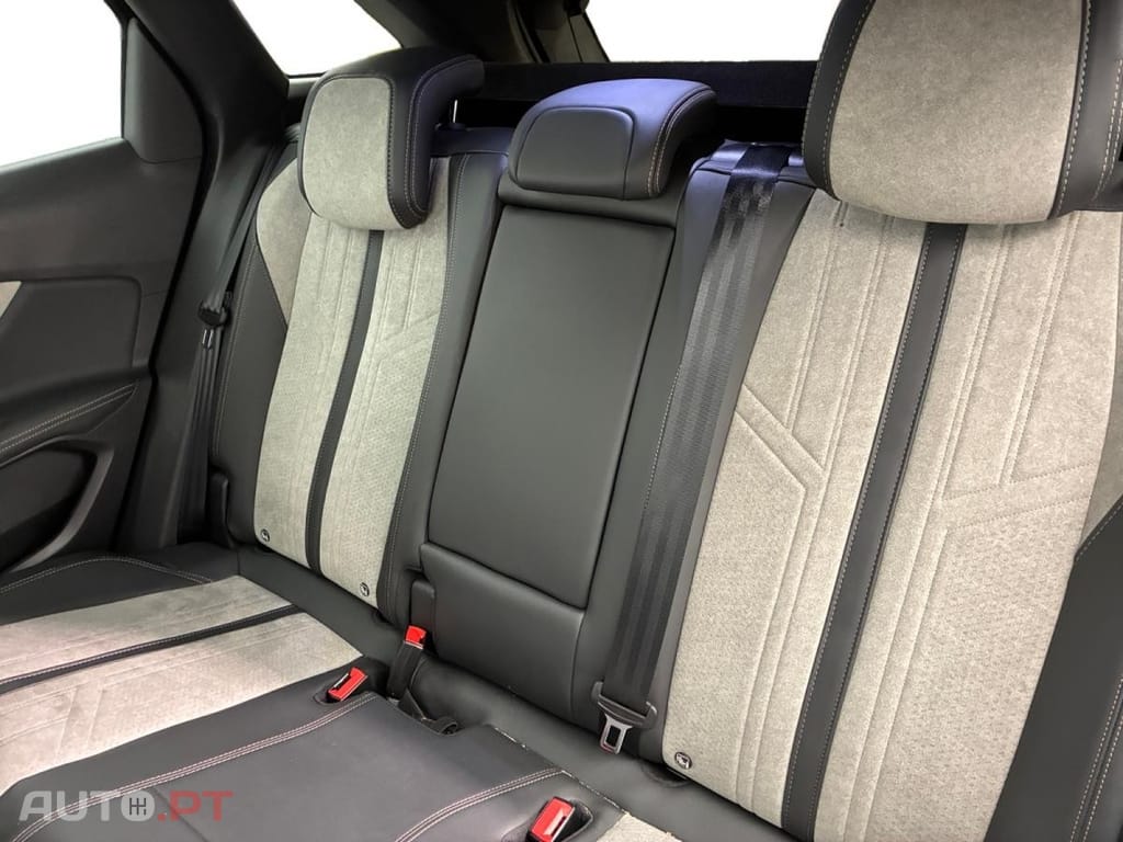 Peugeot 3008 1.6 Hybrid GT e-EAT8