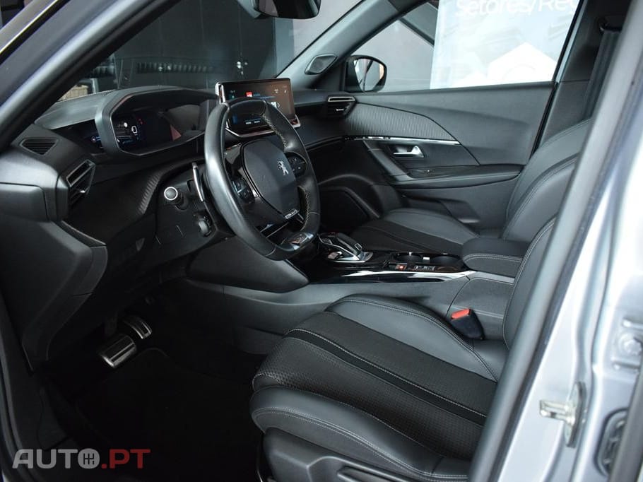 Peugeot 2008 1.5 BlueHDi GT EAT8