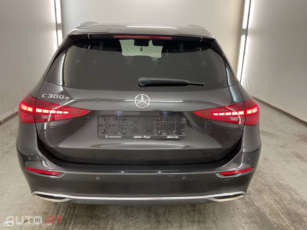 Mercedes-Benz C 300 e Avantgarde