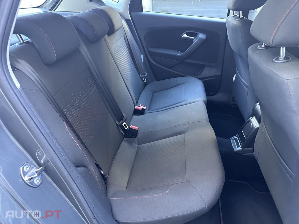 Volkswagen Polo 1.2 TSi Confortline Nav