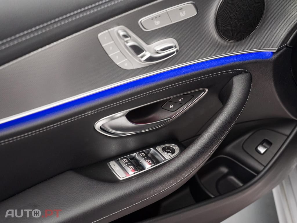 Mercedes-Benz E 300 de AMG Line