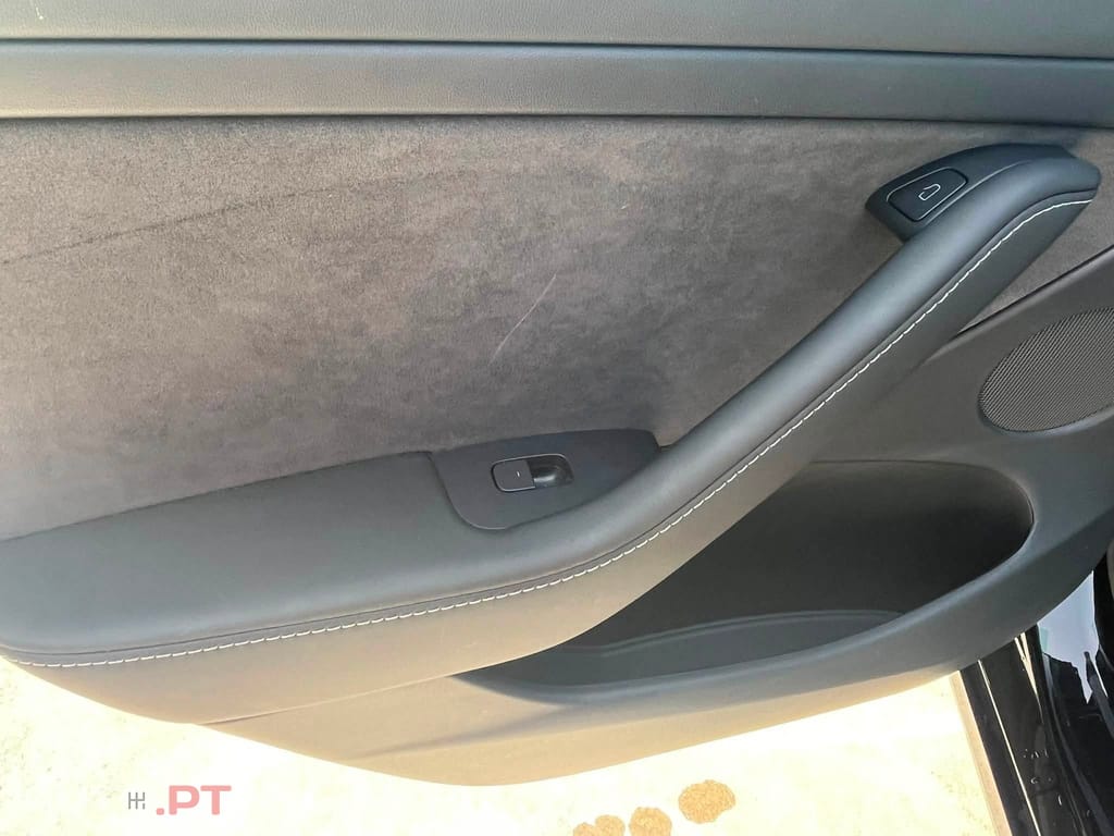 Tesla Model 3 Standard Range Plus RWD