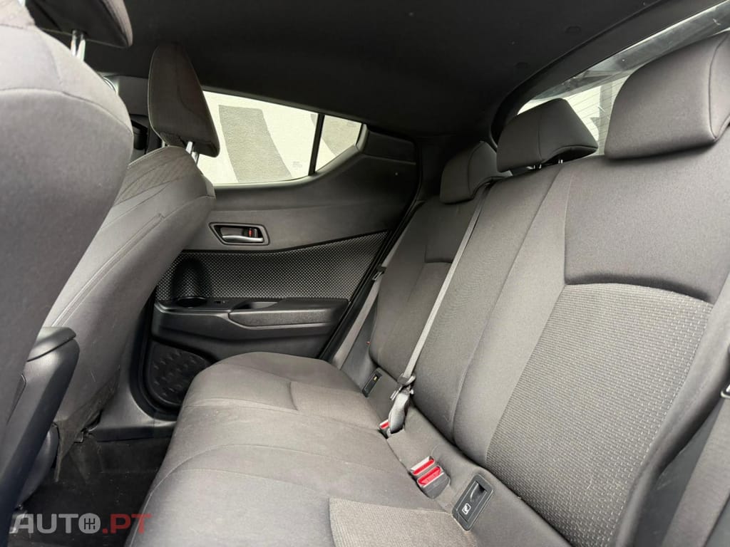 Toyota C-HR 1.8 Hybrid Exclusive