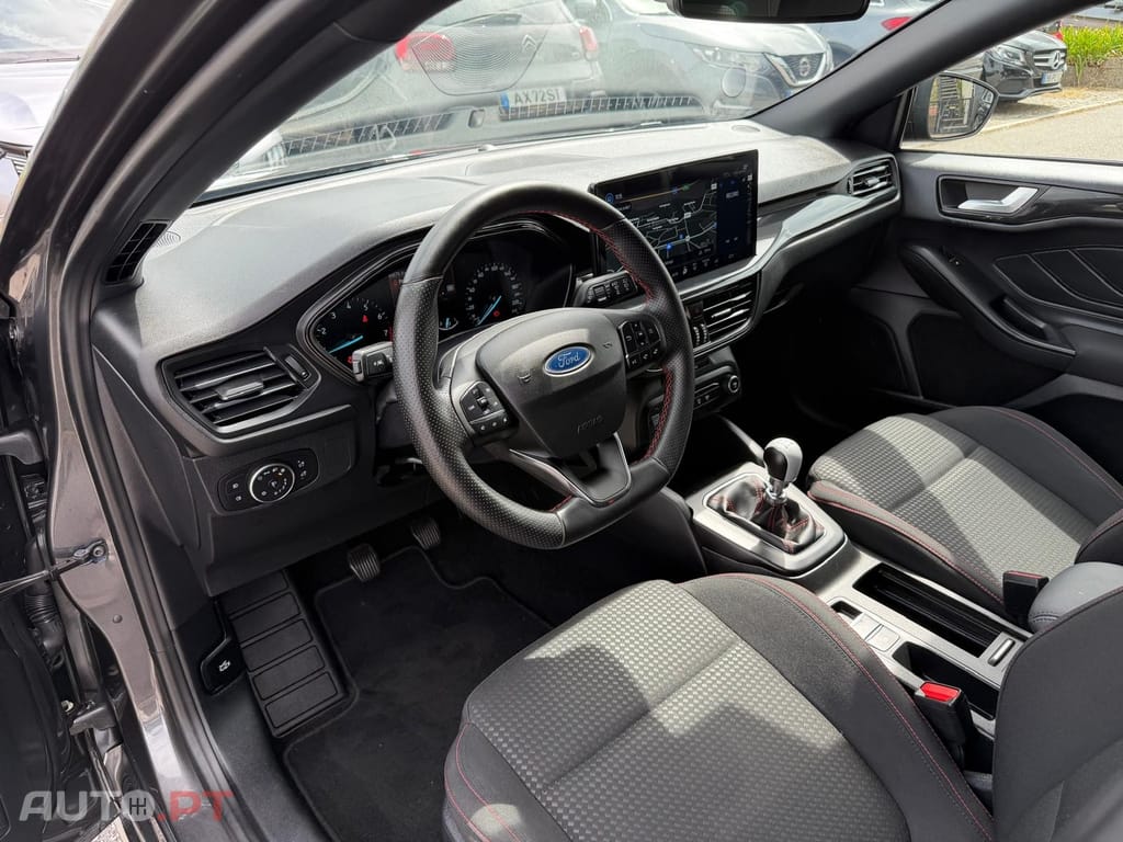 Ford Focus SW 1.0 EcoBoost MHEV ST-Line