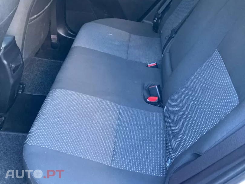 Toyota Auris 1.4 D-4D Exclusive