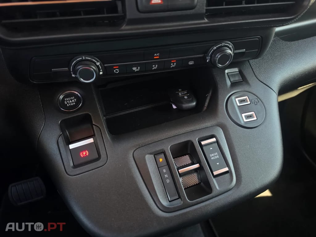 Peugeot E-Partner Outro