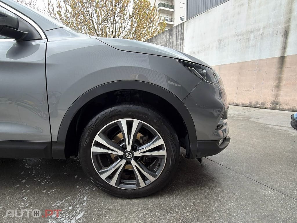 Nissan Qashqai 1.3 DIG-T N-Connecta
