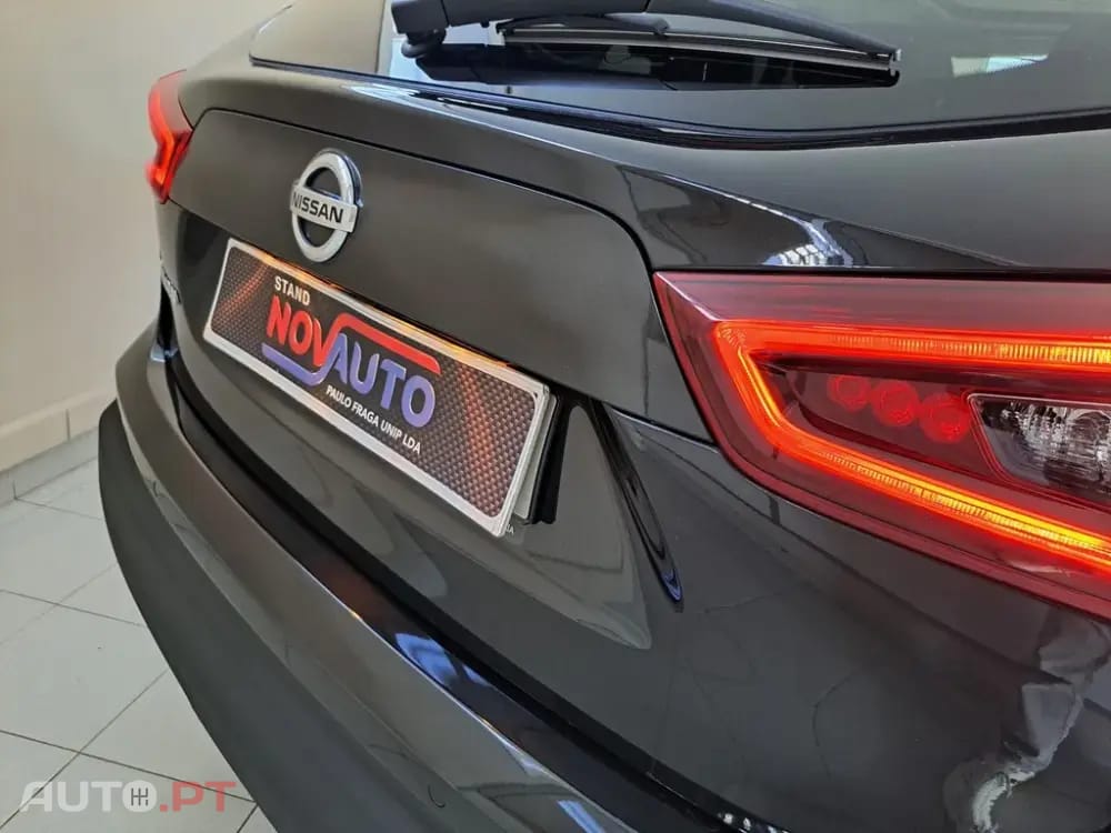 Nissan Qashqai 1.3 DIG-T N-Connecta J18