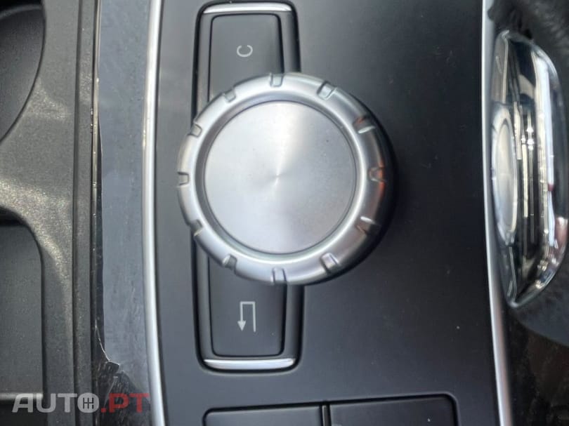Mercedes-Benz E 300 Bluetec Hybrid Avantgarde — fotografia 17