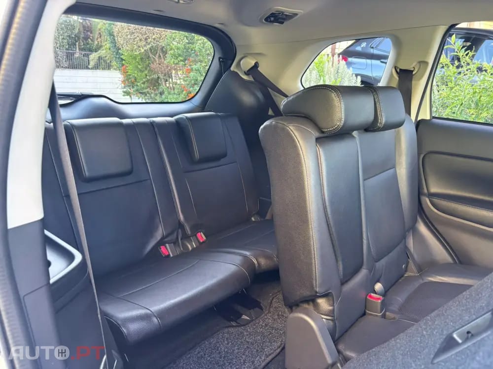 Mitsubishi Outlander 2.2 DI-D Instyle Navi