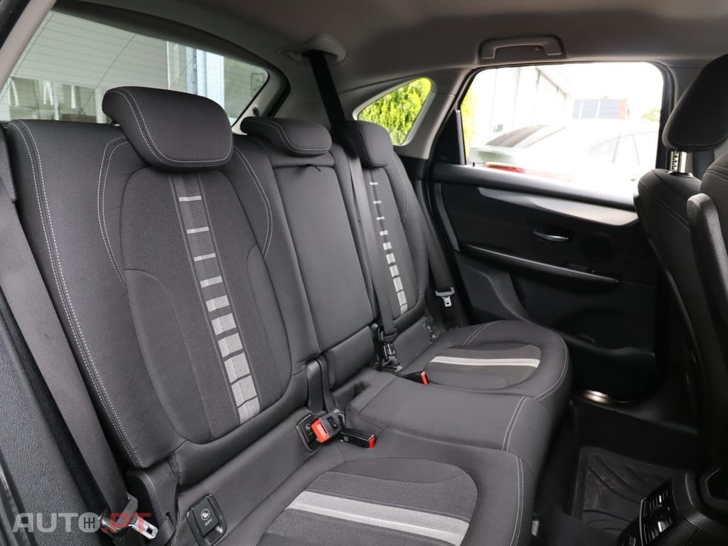 BMW 216 d Advantage