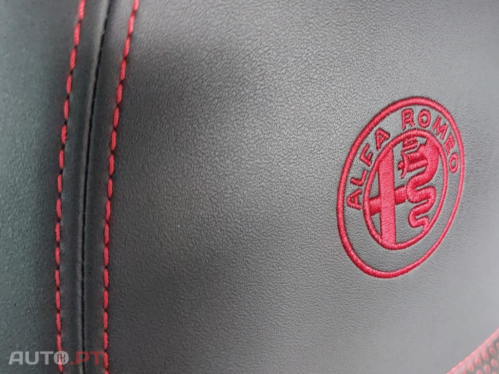 Alfa Romeo Tonale 1.3 Plug-In Hybrid Veloce e-AWD