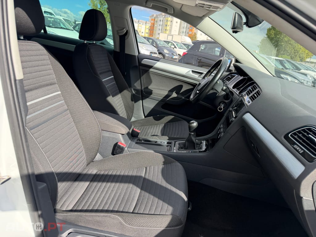 Volkswagen Golf 1.6 TDI BlueMotion Cup