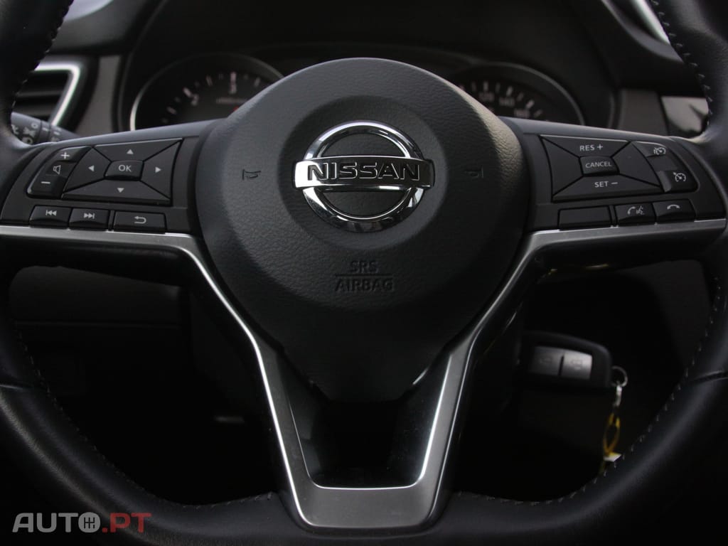Nissan Qashqai Outro