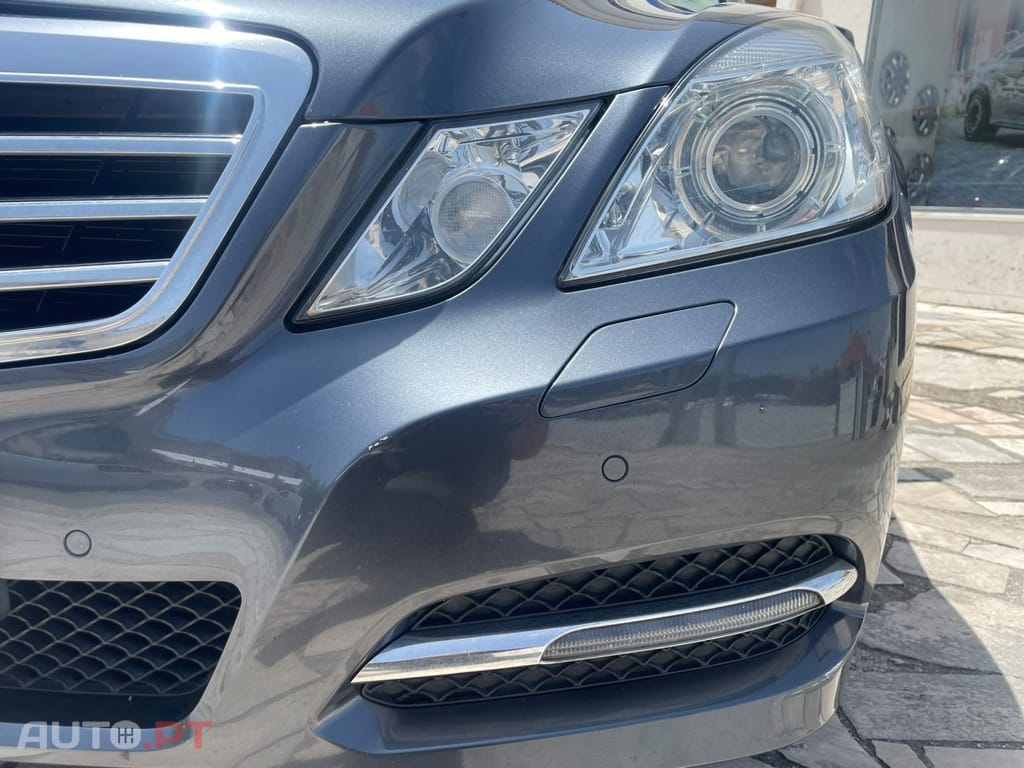 Mercedes-Benz E 300 Bluetec Hybrid Avantgarde — fotografia 5