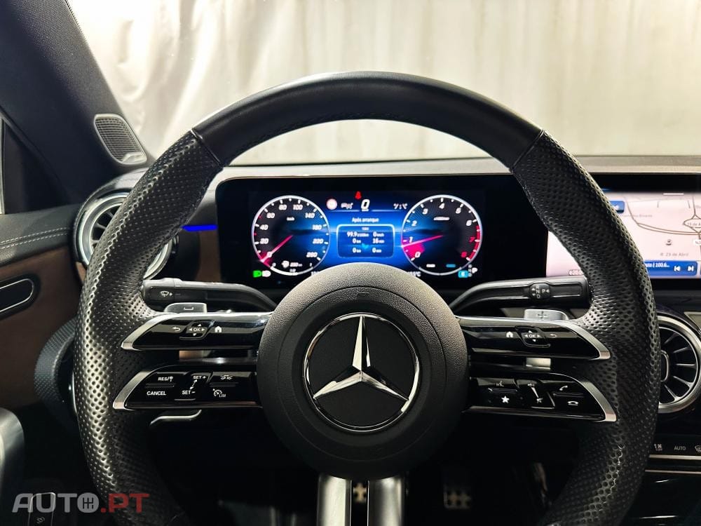 Mercedes-Benz CLA 200 7G-DCT AMG Line Advanced Plus