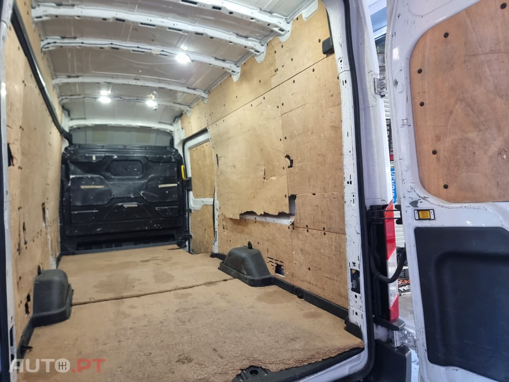 Ford Transit 350 L4 2.2 TDCi H1 CD Ambiente