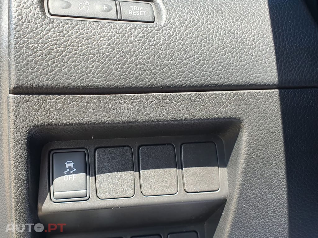 Nissan Qashqai 1.6 dCi Tekna 19 Pele