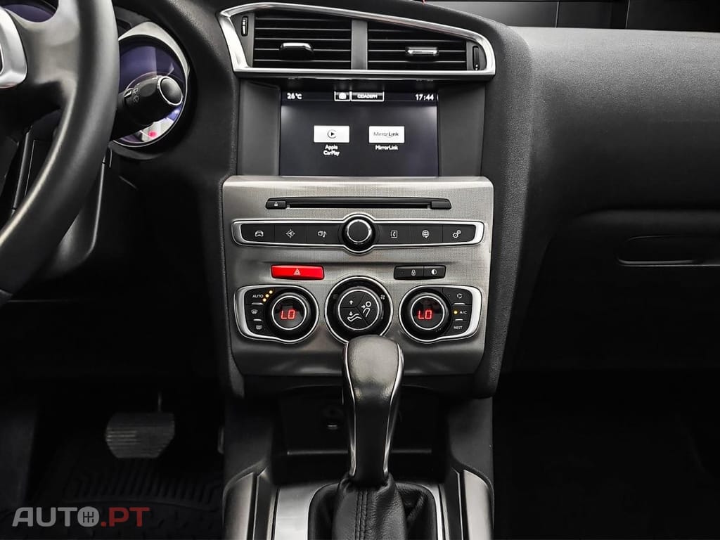 Citroen C4 1.2 e-THP Shine