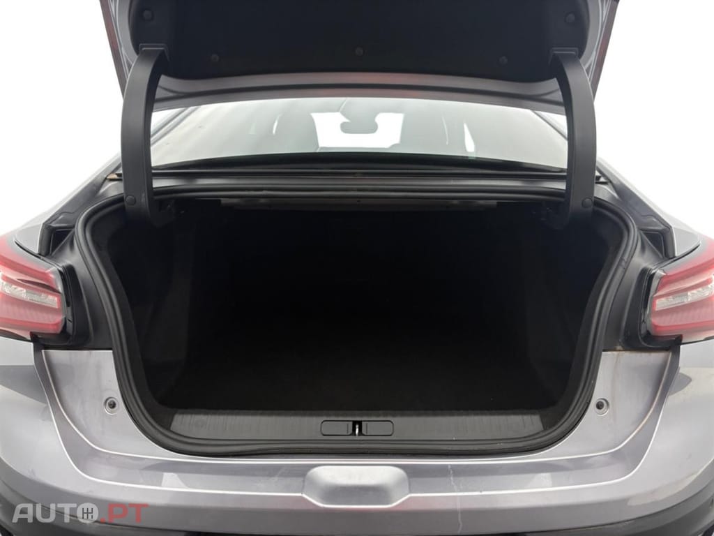 Citroen C4 X 1.2 PureTech Shine Pack EAT8
