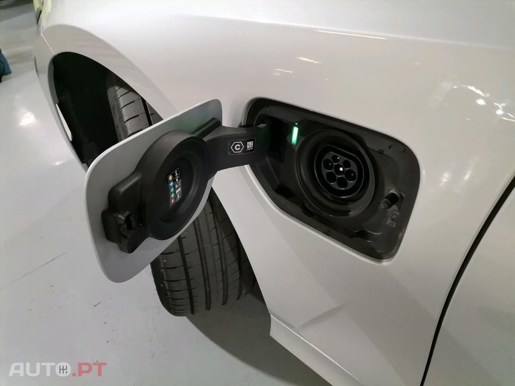 BMW 320 e Corporate Edition Auto