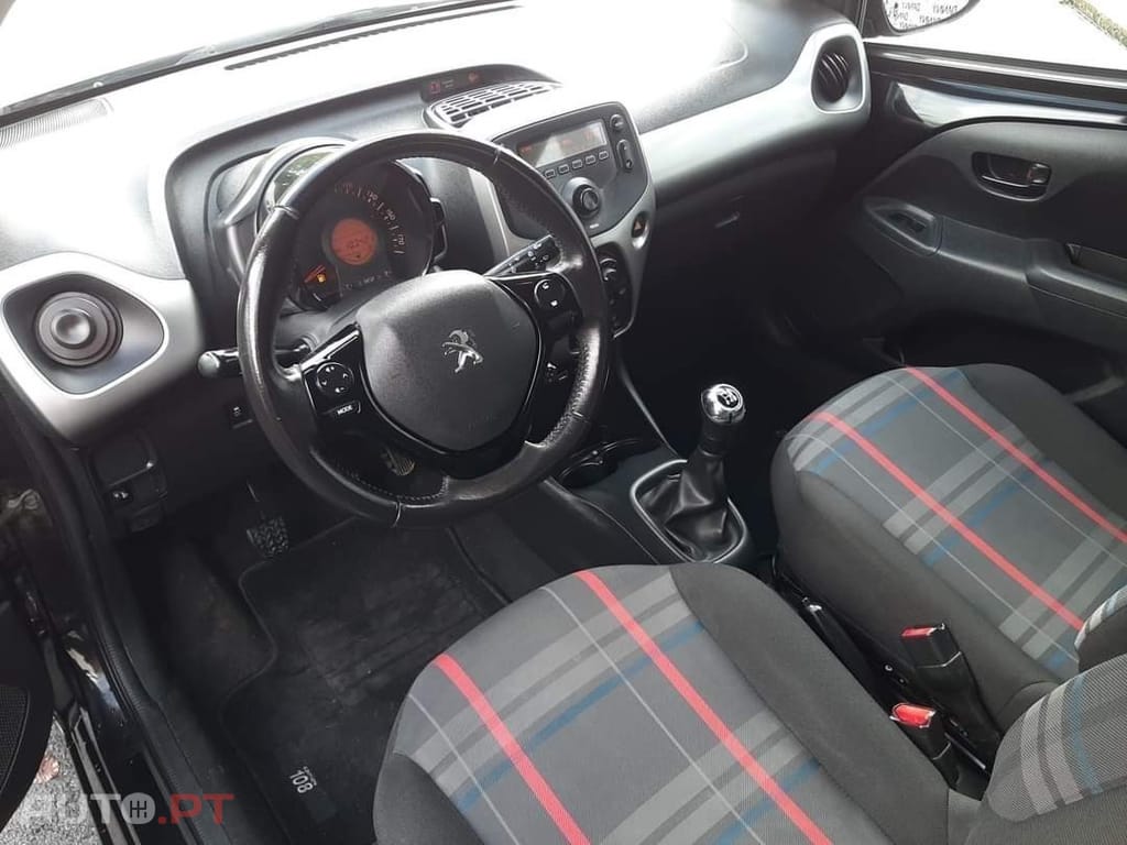 Peugeot 108 1.2 PureTech Top! Allure
