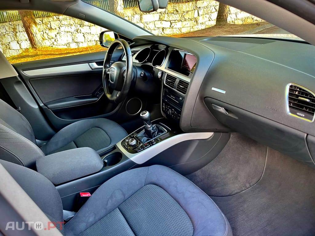 Audi A5 2.0 TDi S-line