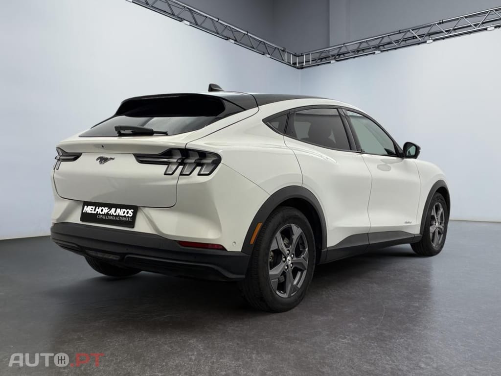 Ford Mustang Mach-E Standard Range