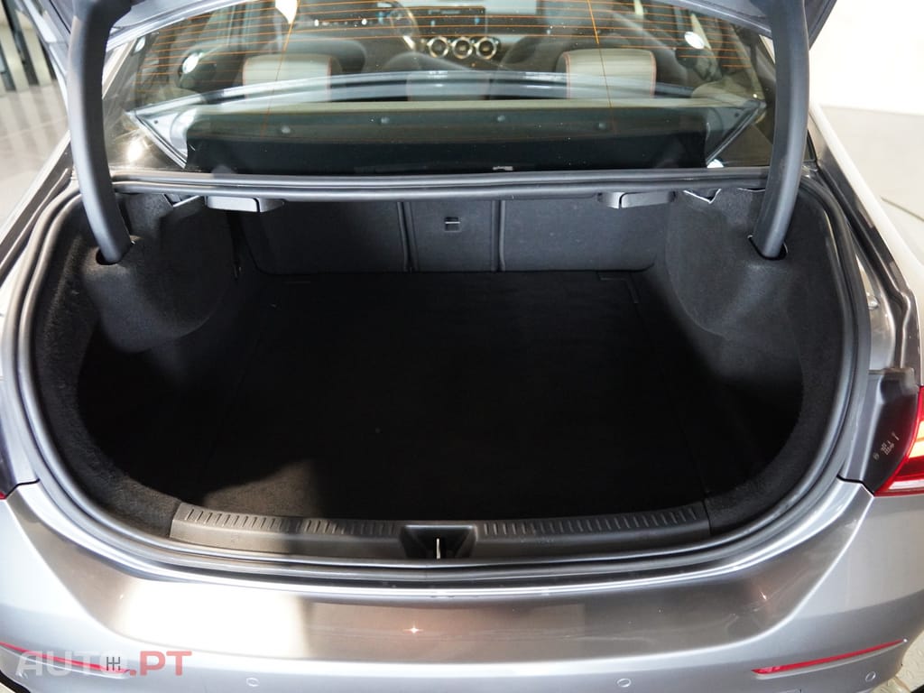 Mercedes-Benz A 180 d AMG Line Aut.