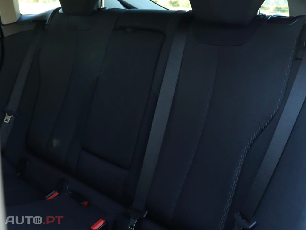 BMW 418 d Advantage Auto