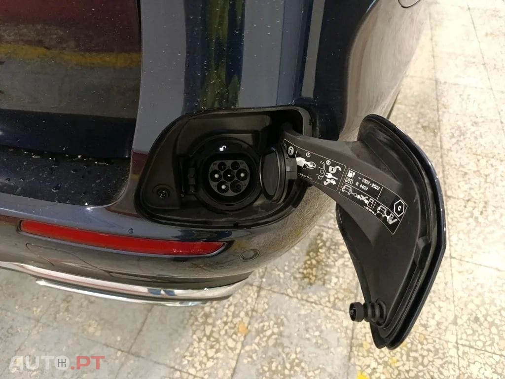 Mercedes-Benz E 300 de Avantgarde