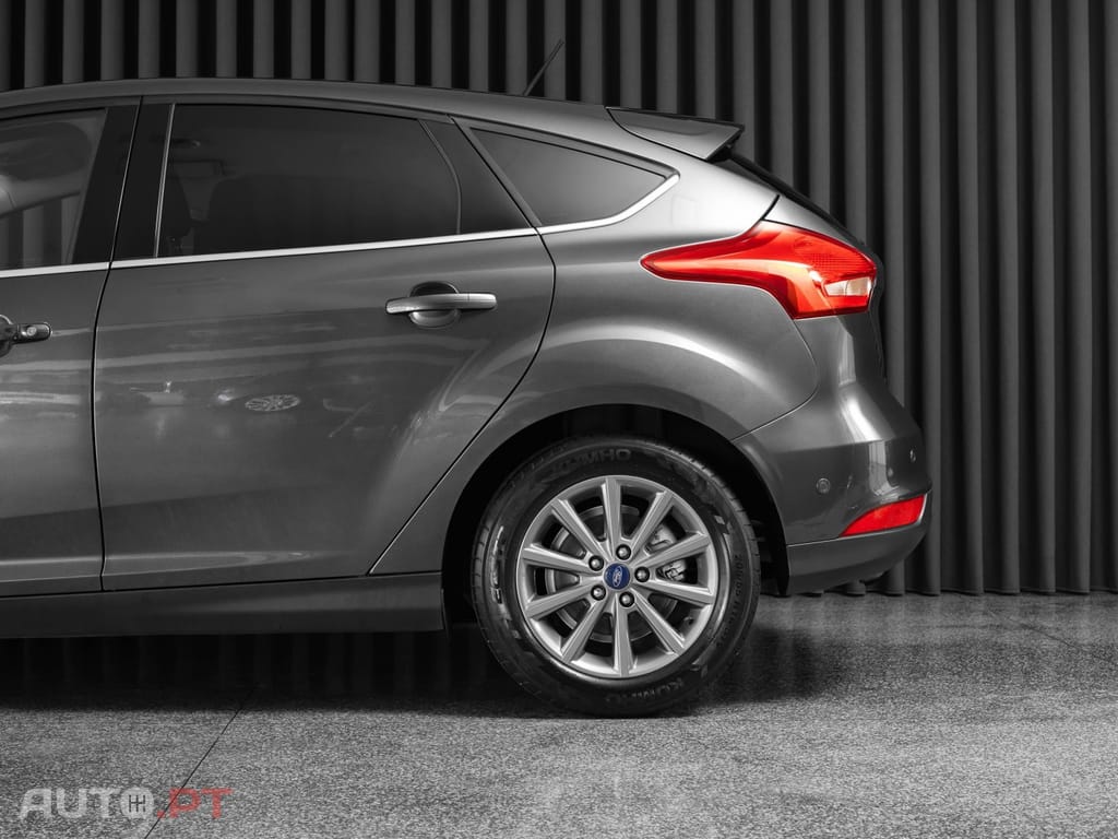 Ford Focus 1.0 EcoBoost S&S TITANIUM