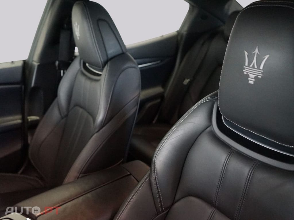 Maserati Ghibli I.V.A DEDUTIVEL GT Mild-Hybrid