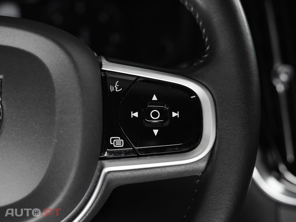 Volvo V60 2.0 B4 Momentum Geartronic