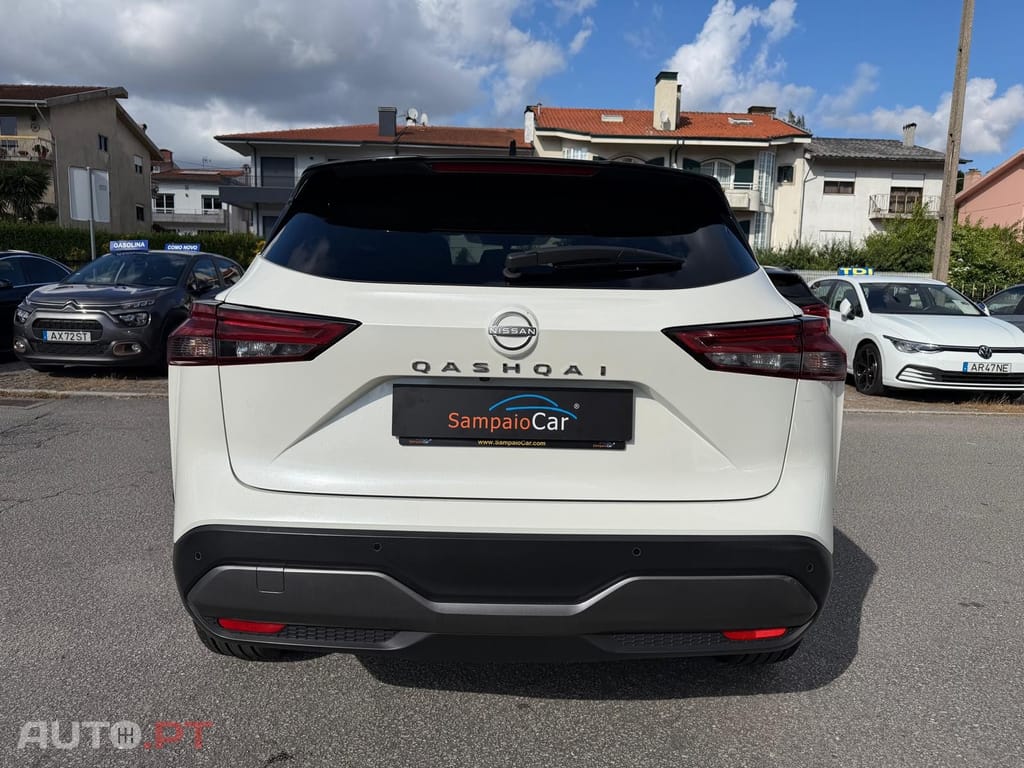 Nissan Qashqai 1.3 DIG-T N-Connecta LED