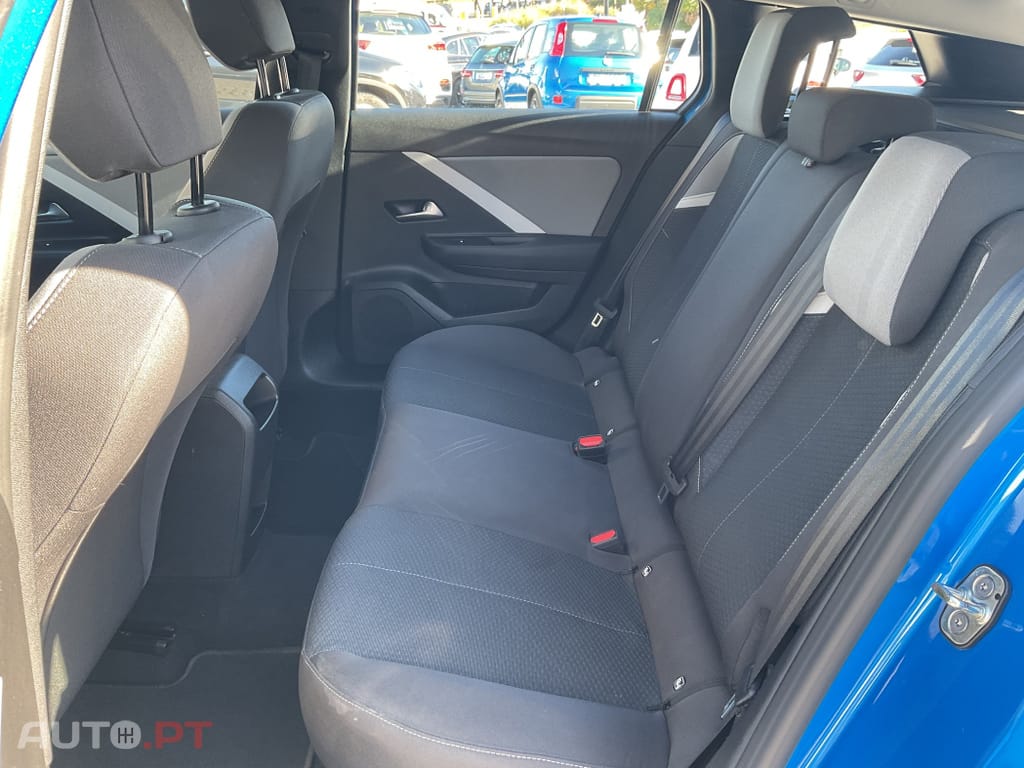 Opel Astra Sports Tourer 1.2 T Edition