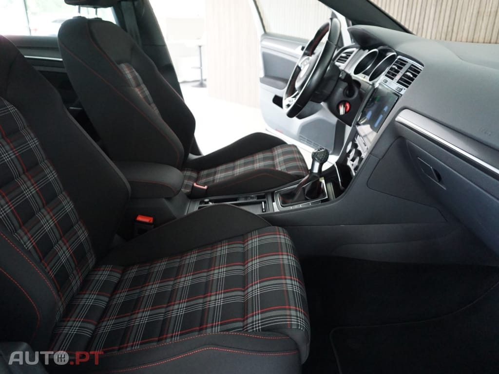 Volkswagen Golf 2.0 TSi GTi Performance