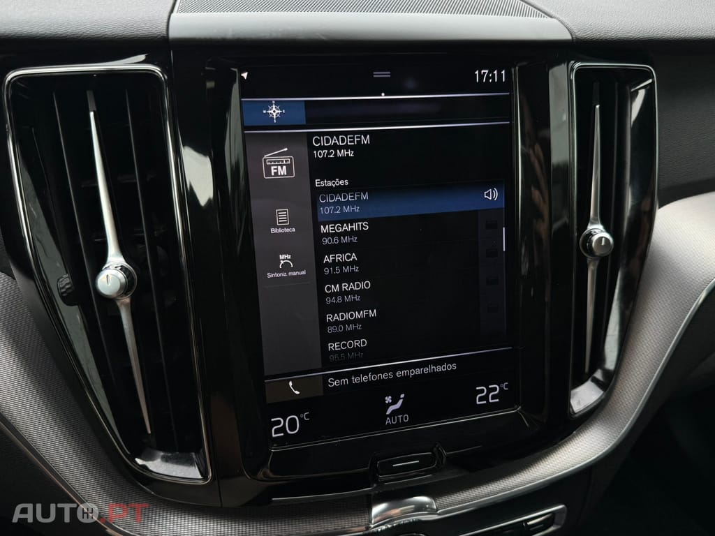 Volvo XC60 2.0 T6 PHEV R-Design AWD